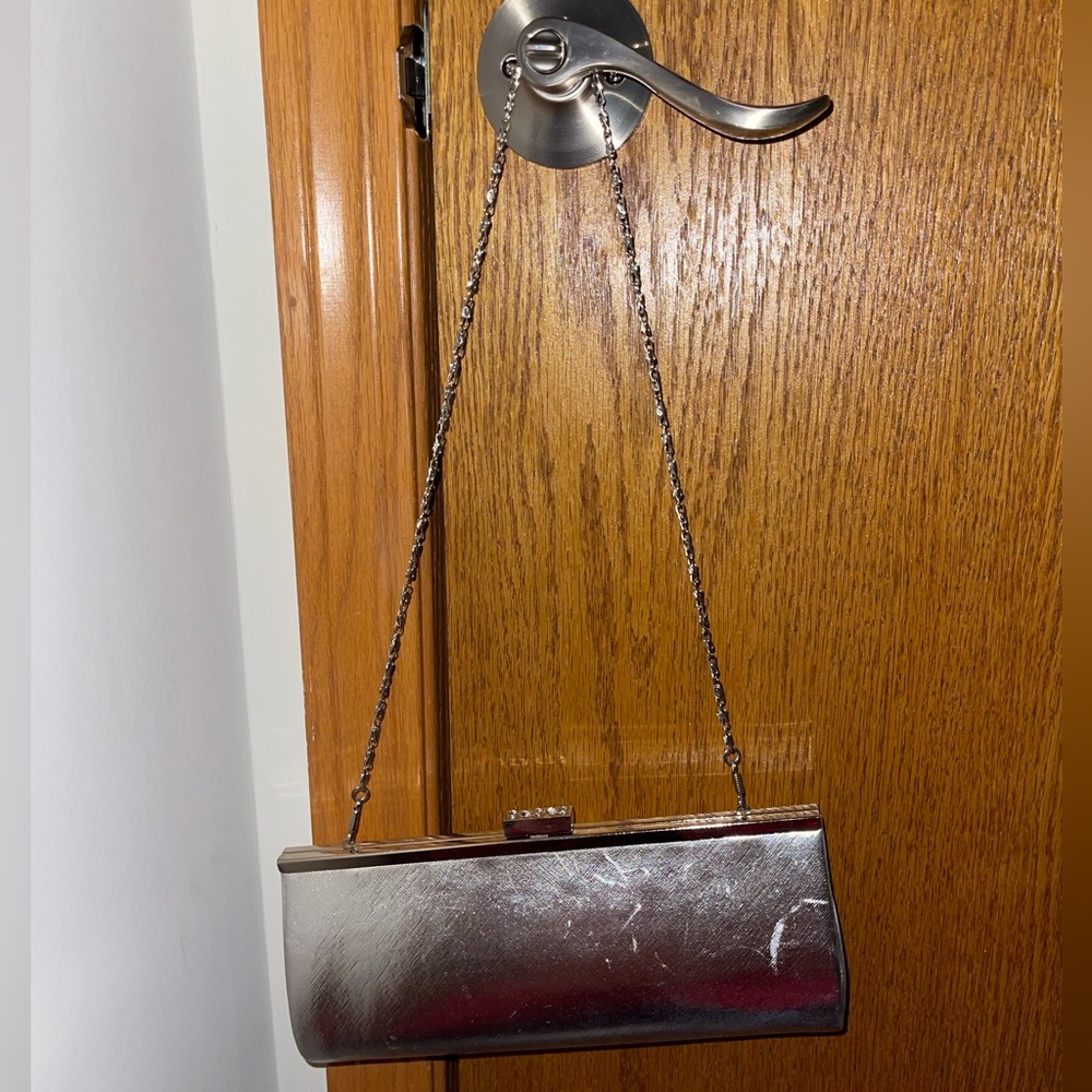 Silver box clutch